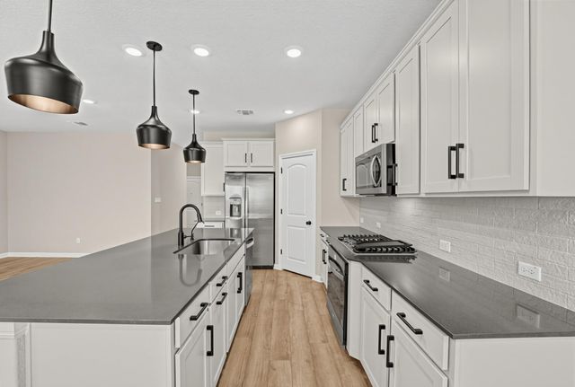 209 Swinging H LN, Georgetown, TX 78633