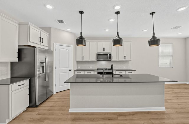209 Swinging H LN, Georgetown, TX 78633