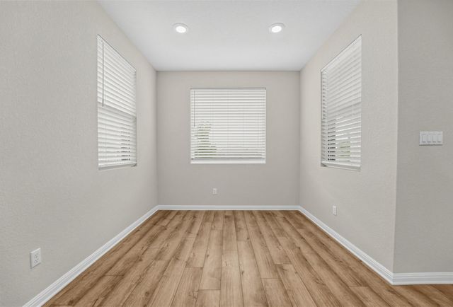 209 Swinging H LN, Georgetown, TX 78633