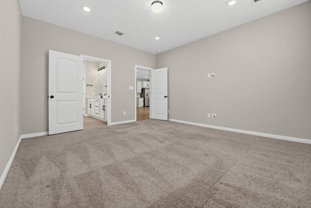 209 Swinging H LN, Georgetown, TX 78633