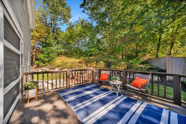 2 Hunter Dr, Newburyport, MA 01950