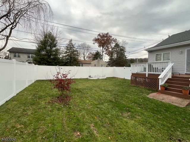 13 Park Ave, Green Brook Twp., NJ 08812