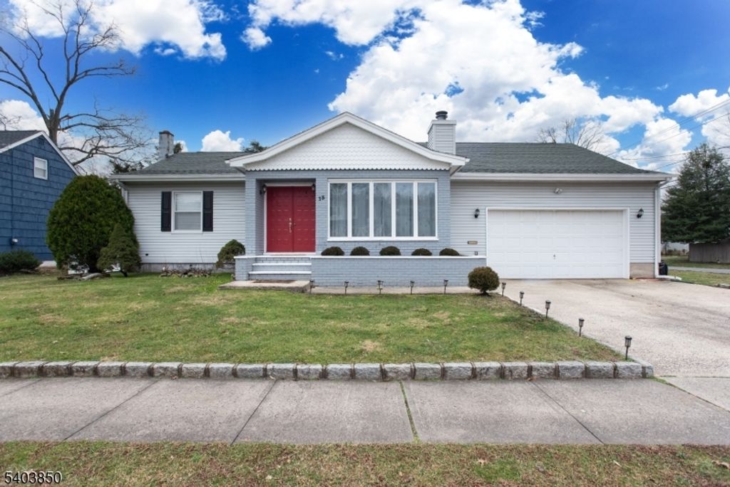 13 Park Ave, Green Brook Twp., NJ 08812