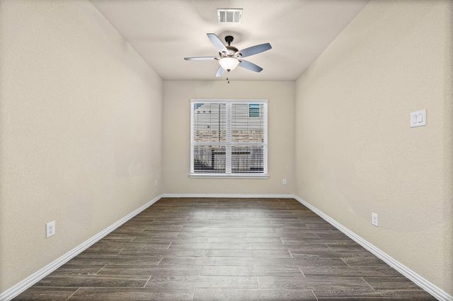 655 W Linnwood Drive, Woodbranch, TX 77357
