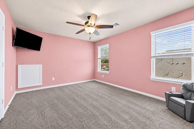 655 W Linnwood Drive, Woodbranch, TX 77357