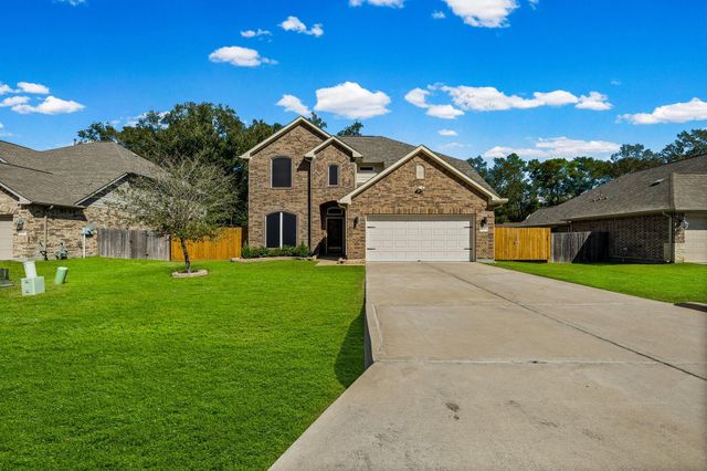 655 W Linnwood Drive, Woodbranch, TX 77357