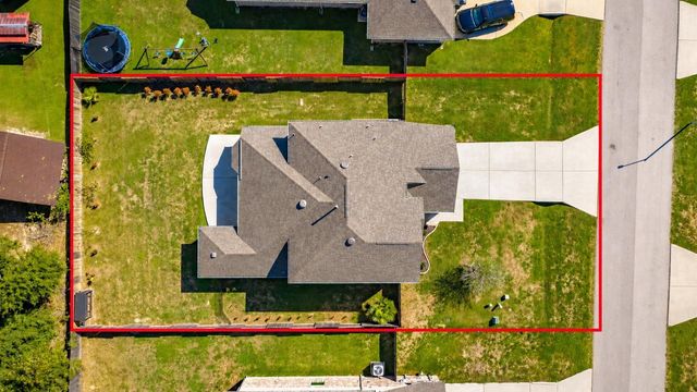 655 W Linnwood Drive, Woodbranch, TX 77357