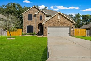 655 W Linnwood Drive, Woodbranch, TX 77357
