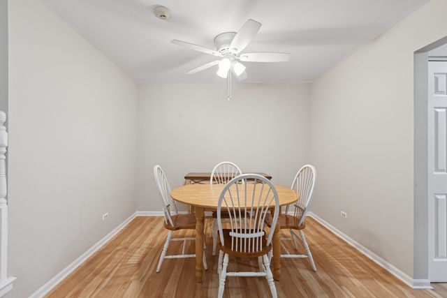 724 Maplewood Court 34-B, Willowbrook, IL 60527