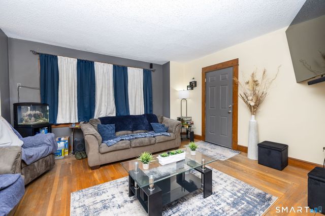 75 Concord Street, Hamden, CT 06514