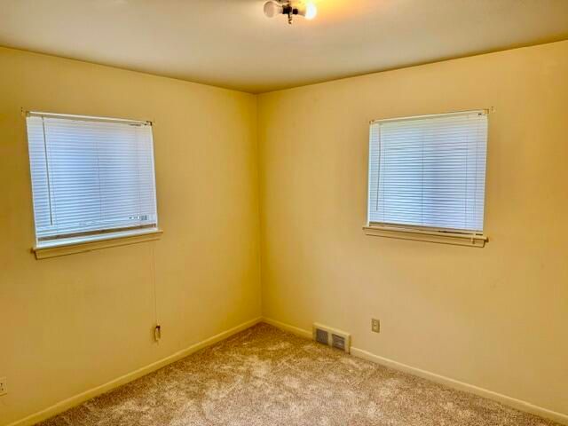 27669 Mackenzie Court, Westland, MI 48185