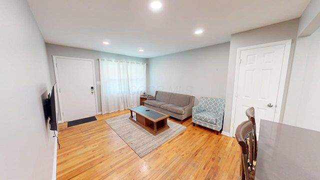 32 Marion Street, Dublin, OH 43017