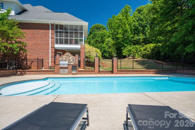1000 Ashley Place, Belmont, NC 28012