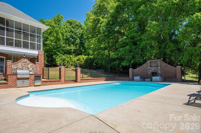 1000 Ashley Place, Belmont, NC 28012