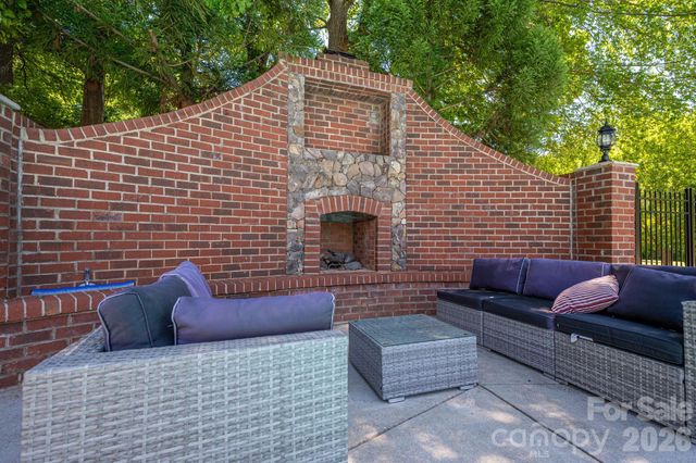 1000 Ashley Place, Belmont, NC 28012