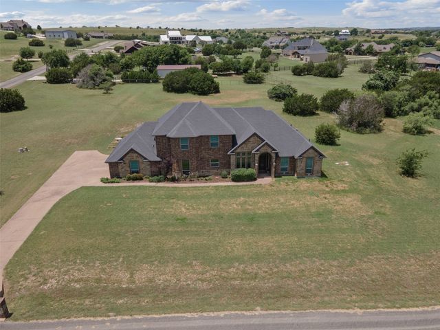 212 Tara Lane, Aledo, TX 76008