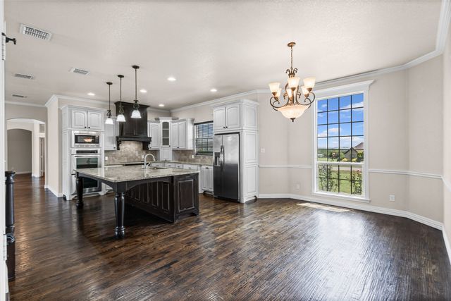 212 Tara Lane, Aledo, TX 76008