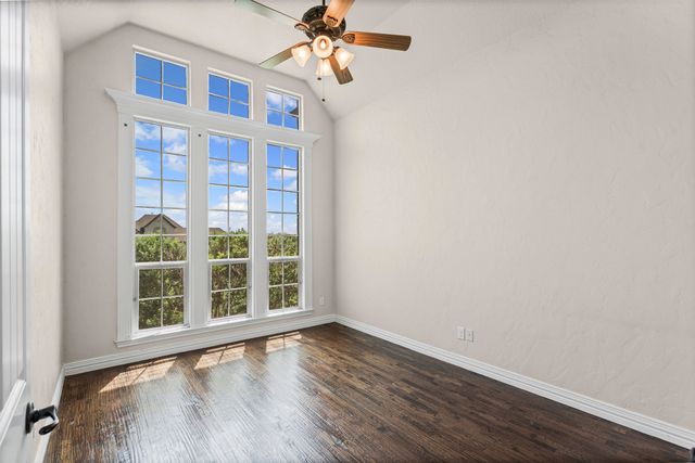 212 Tara Lane, Aledo, TX 76008