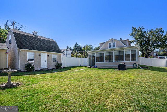 451 RIDGE PIKE, Lafayette Hill, PA 19444