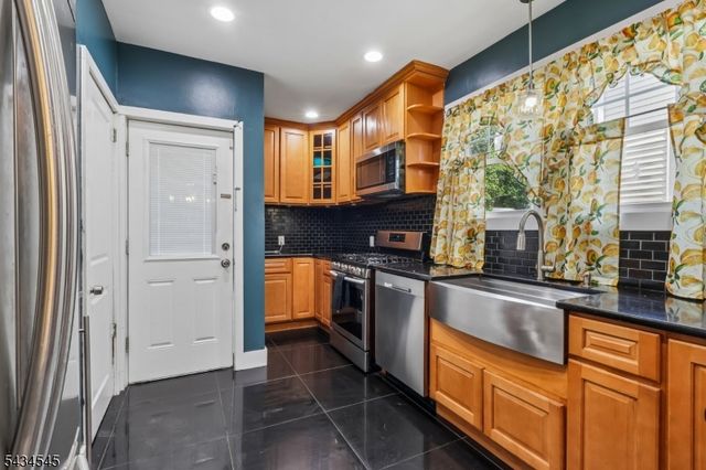 311 Monroe Ave, Plainfield City, NJ 07063