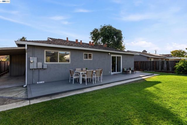 36054 Rosewood Dr, Newark, CA 94560