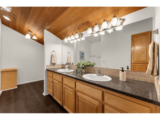 18705 Ne CEDAR Dr, Battle Ground, WA 98604