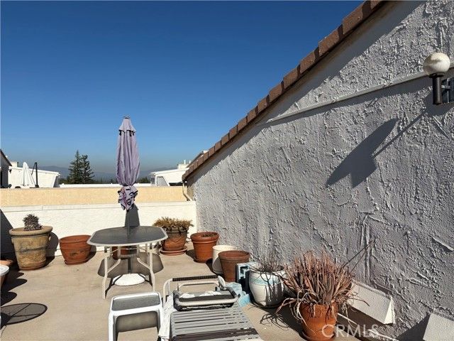 5310 Zelzah 303, Encino (los Angeles), CA 91316