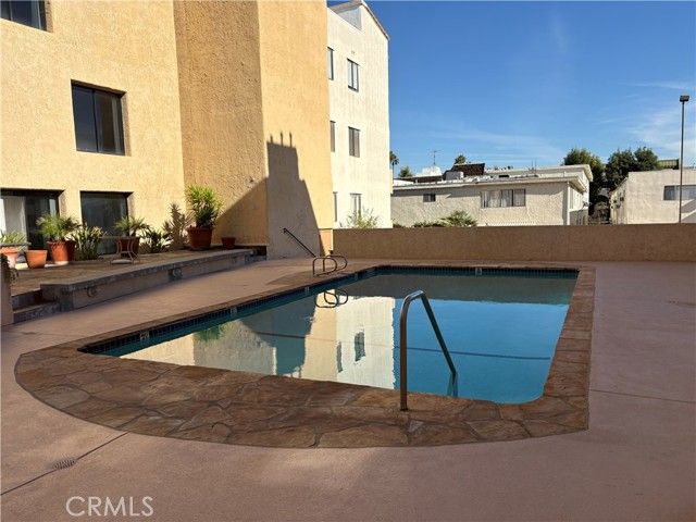 5310 Zelzah 303, Encino (los Angeles), CA 91316