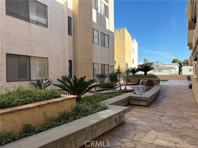 5310 Zelzah 303, Encino (los Angeles), CA 91316