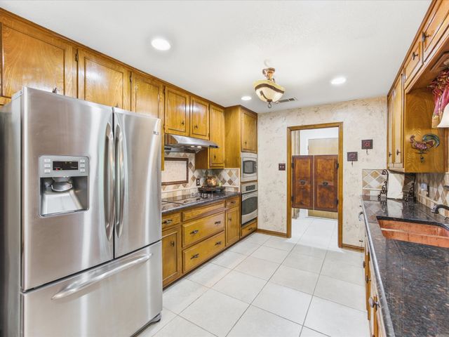 5008 Kemble Street, Fort Worth, TX 76103