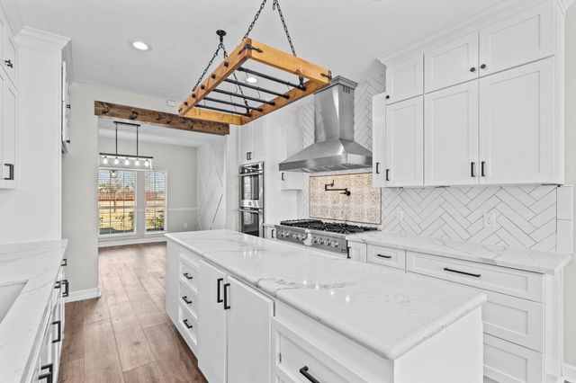 2730 Lawrence Road, Kemah, TX 77565
