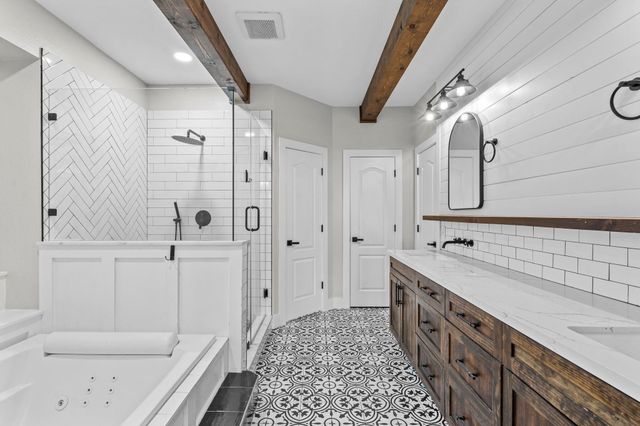 2730 Lawrence Road, Kemah, TX 77565