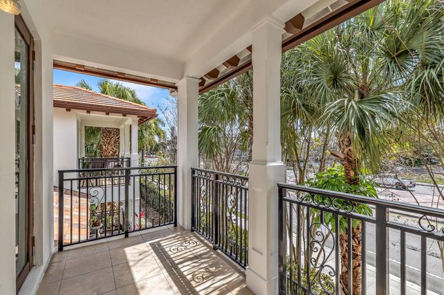 4826 Acadian Trail, Coconut Creek, FL 33073