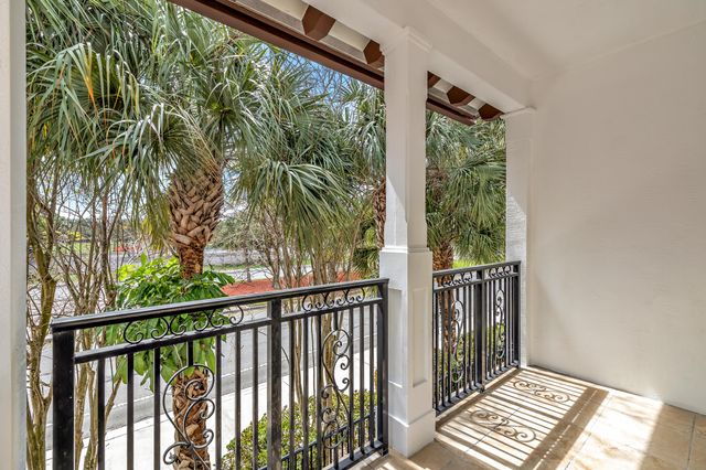 4826 Acadian Trail, Coconut Creek, FL 33073