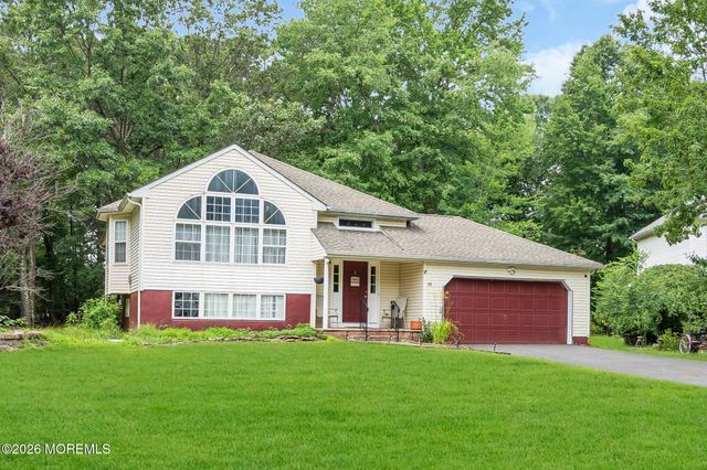 20 Elana Drive, Jackson, NJ 08527