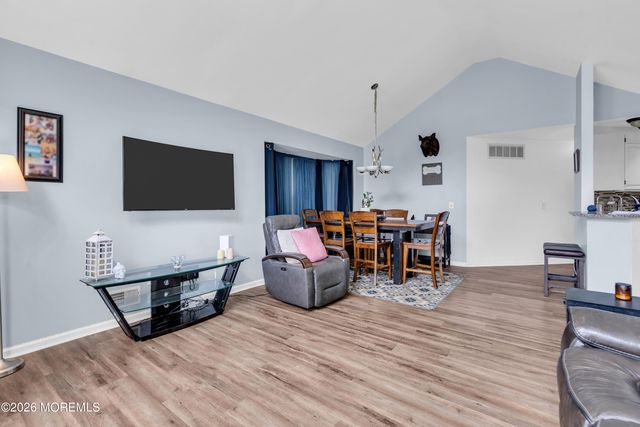 20 Elana Drive, Jackson, NJ 08527