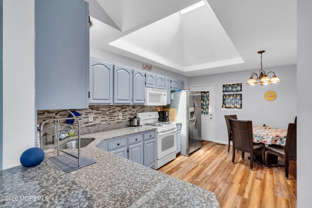 20 Elana Drive, Jackson, NJ 08527
