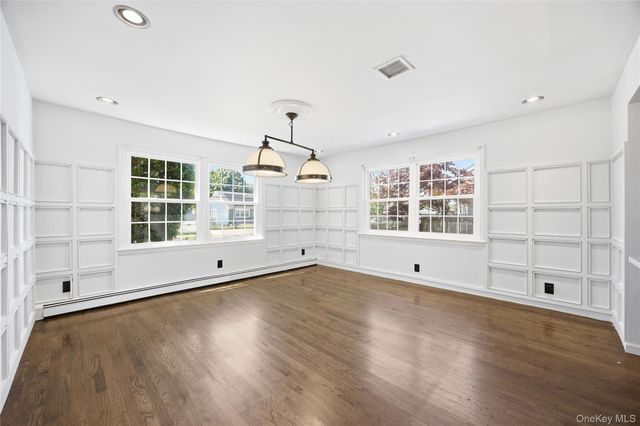 25 Parkdale Drive, North Babylon, NY 11703