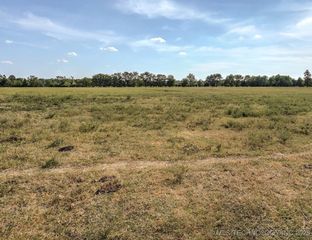 3 W 510 Road, Pryor, OK 74361