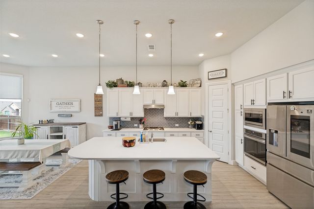3402 Montgomery Avenue, Melissa, TX 75454