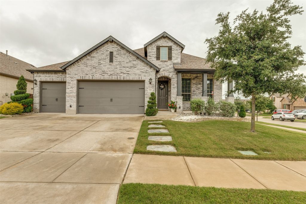 3402 Montgomery Avenue, Melissa, TX 75454