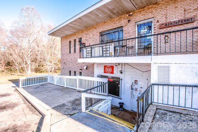 2327 Shelton Avenue, Statesville, NC 28677