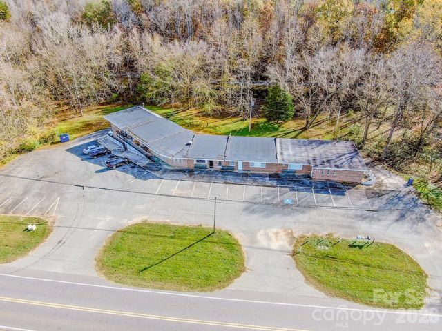 2327 Shelton Avenue, Statesville, NC 28677