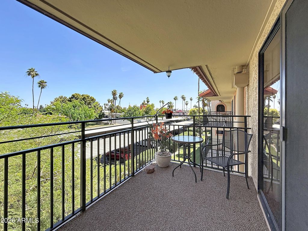 10330 W Thunderbird Boulevard C318, Sun City, AZ 85351 — exterior