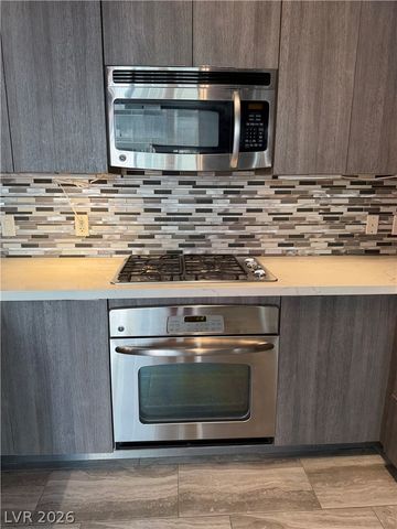 353 East Bonneville Avenue 639, Las Vegas, NV 89101