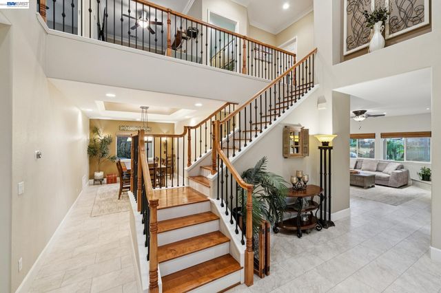 2142 Prestwick Dr, Discovery Bay, CA 94505