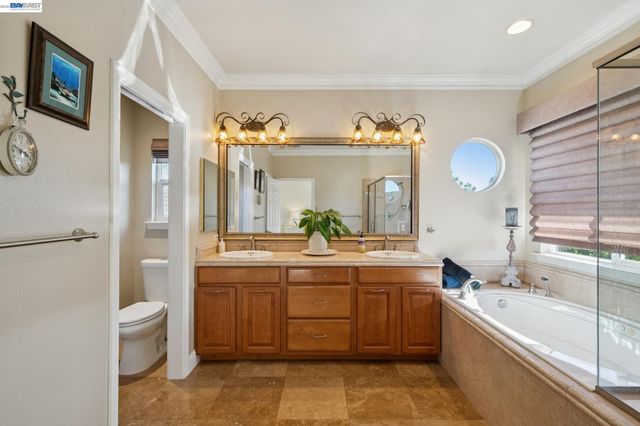 2142 Prestwick Dr, Discovery Bay, CA 94505