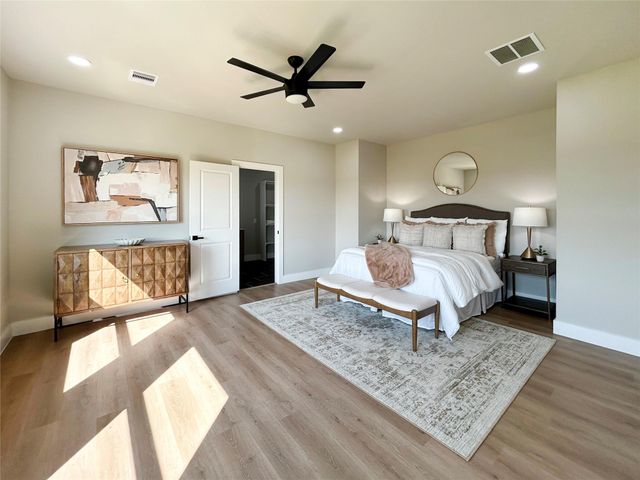 619 Chuckwagon Trail, Angleton, TX 77515