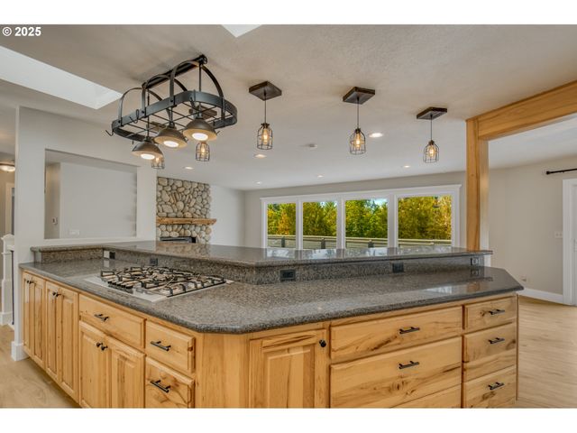 8355 Sw 191ST Ave, Beaverton, OR 97007