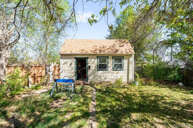994 Welch Street, Lakewood, CO 80401